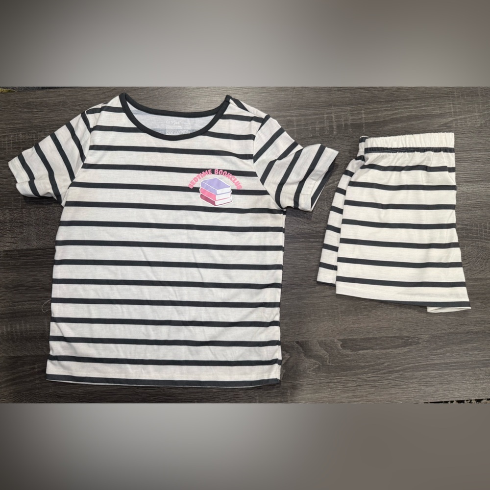 Cat & Jack Black and White Striped Kids Pajama Set - Picture 8 of 8